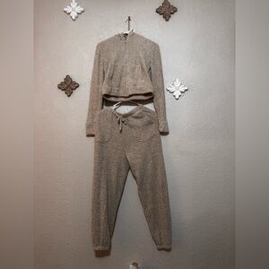 SO Women's Beige Lounge Set